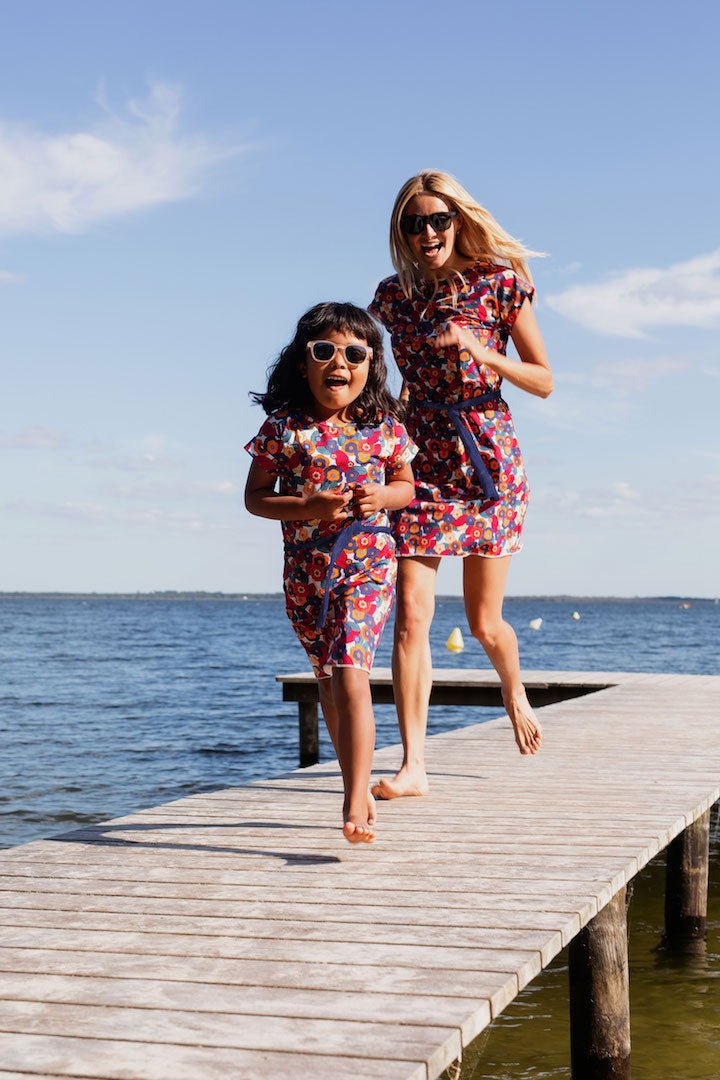 MINI GUINCHO FLOWER POWER - Les UltraViolettes - Maillots de bain anti-UV éthiques et responsables pour toute la famille